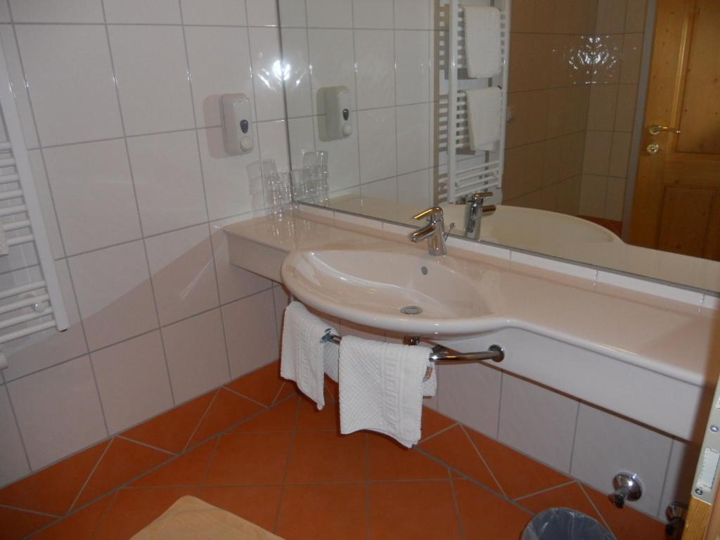 Ferienhotel Innviertel Kirchheim im Innkreis Habitación foto